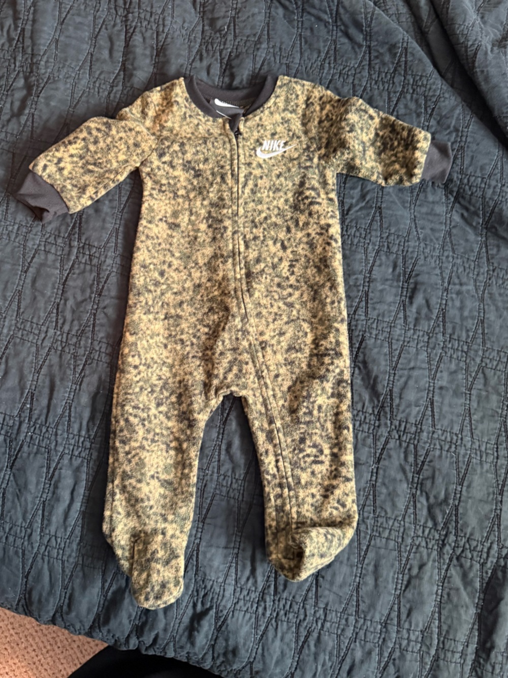 Nike Kids Olive Camo Fleece Footie